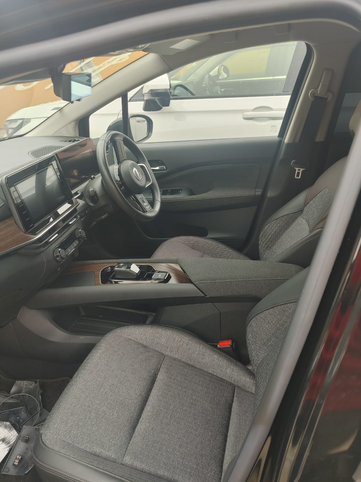 2022 Black Note Aura