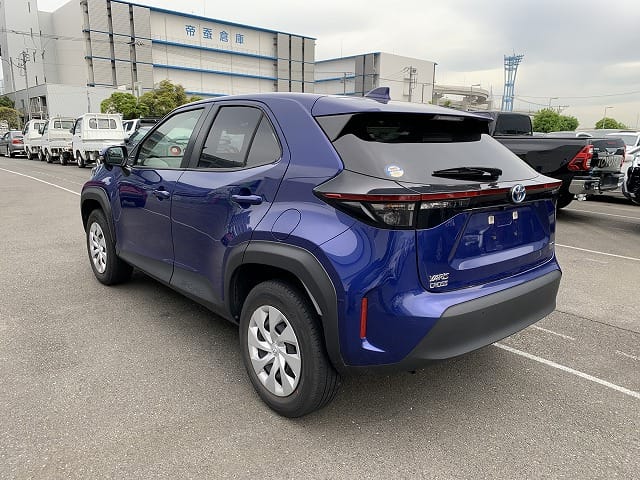 2022 Blue Toyota Yaris Cross