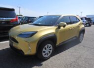 2022 Gold Toyota Yaris Cross