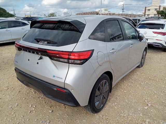 2022 Silver Nissan Note