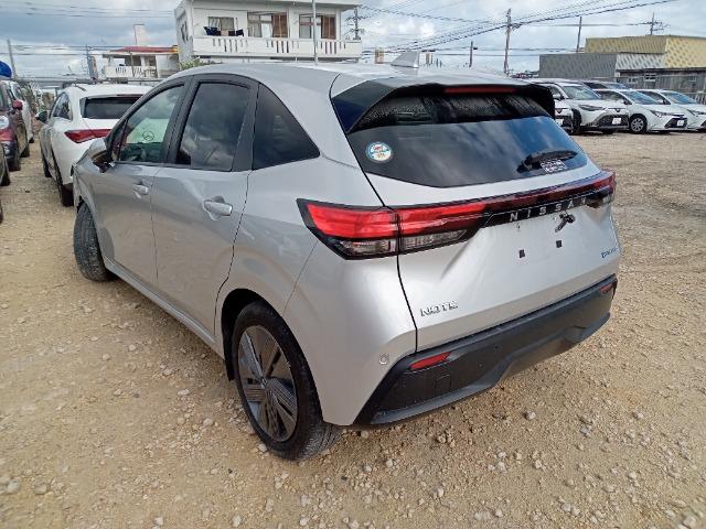 2022 Silver Nissan Note