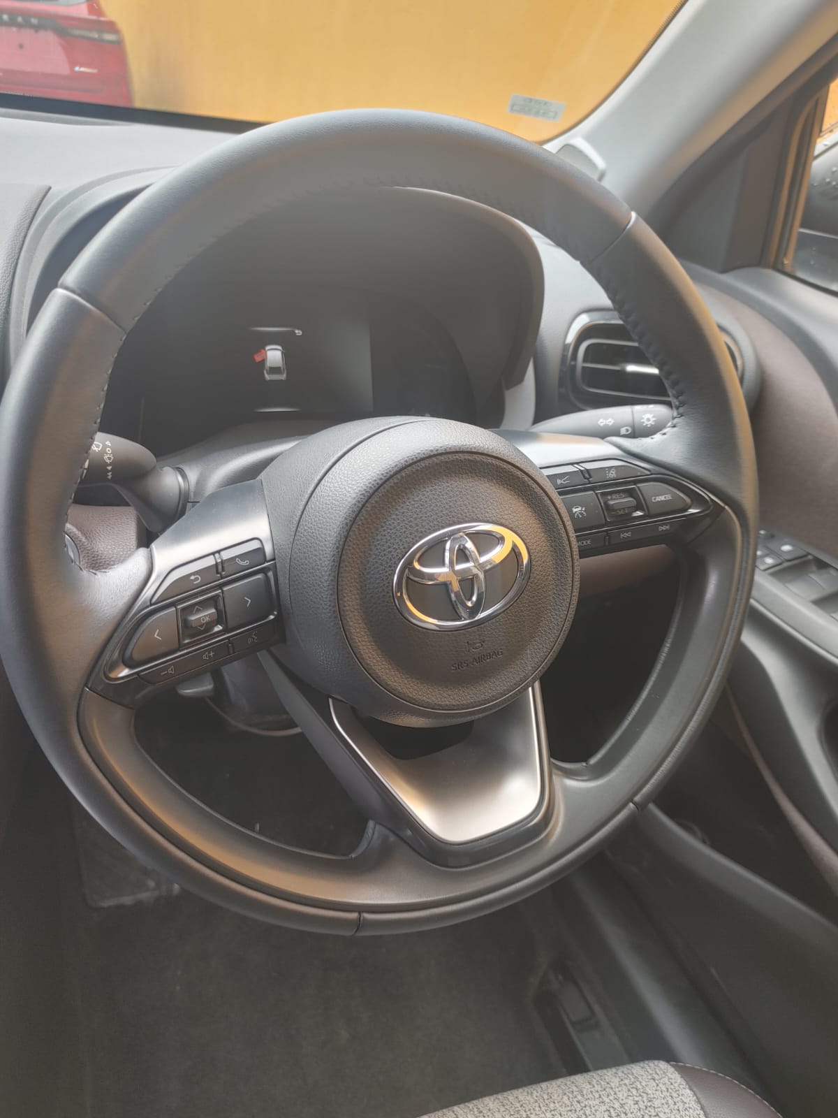 2022 Black Yaris Cross Z(reserved)
