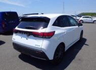 2023 White Nissan Note