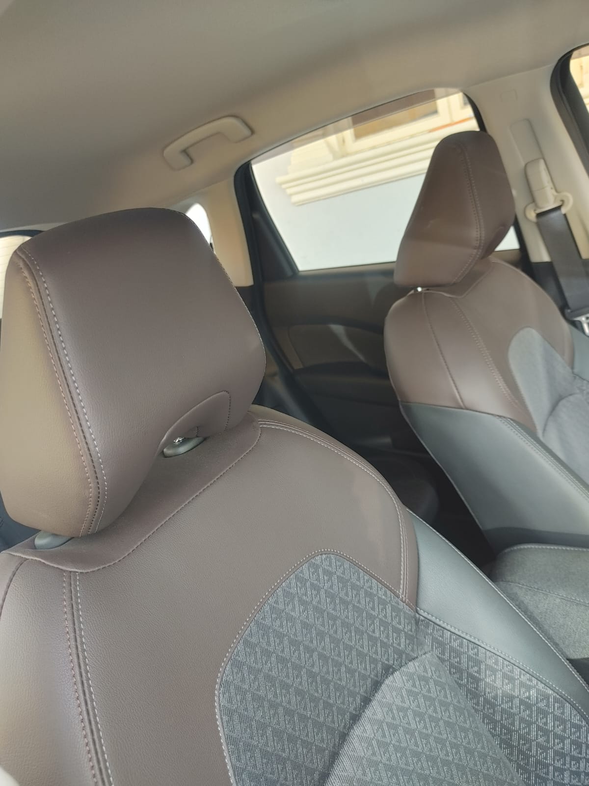 2025 Black Nissan Aura