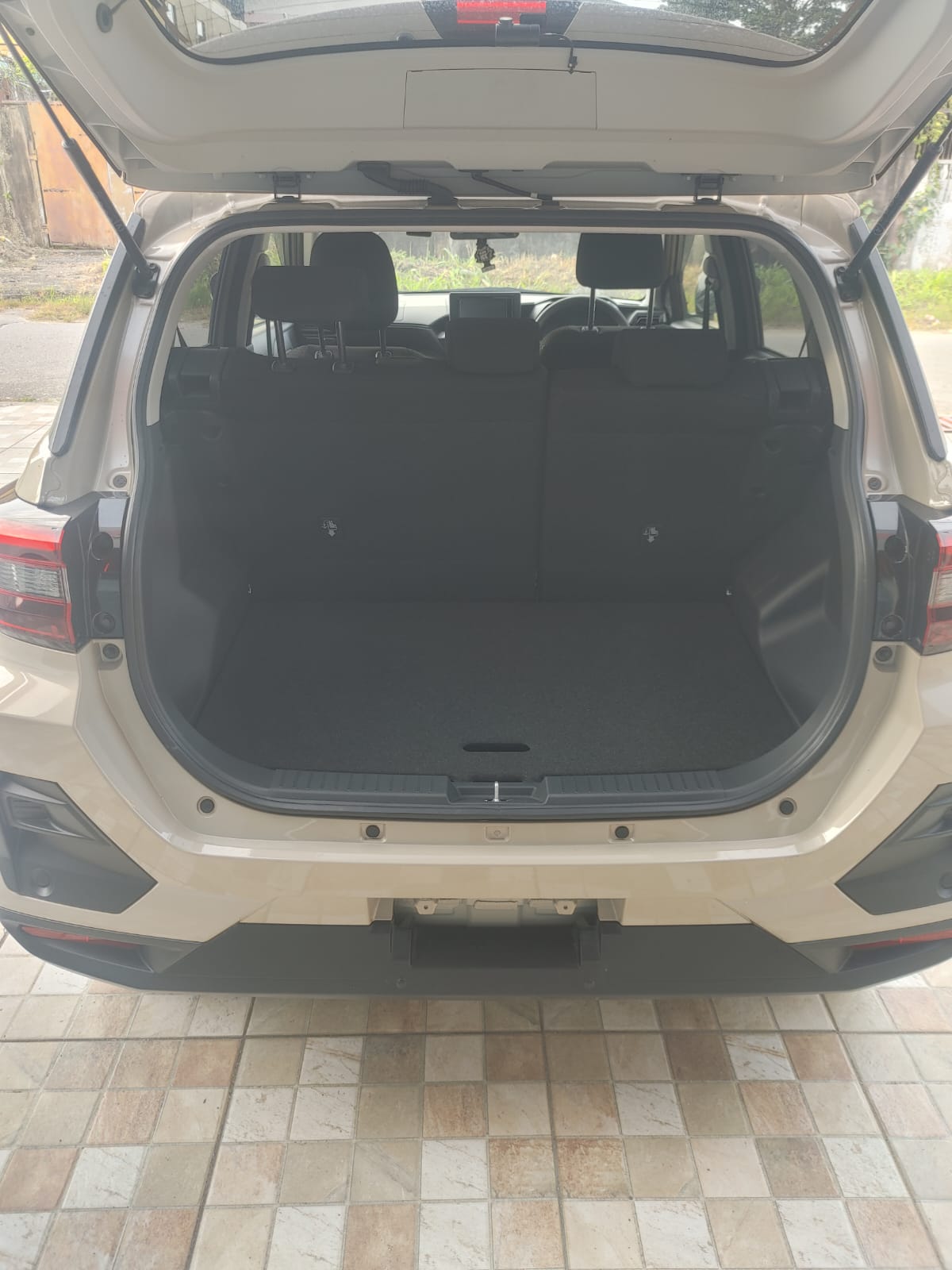 2024 Beige Toyota Raize Gas(reserved)