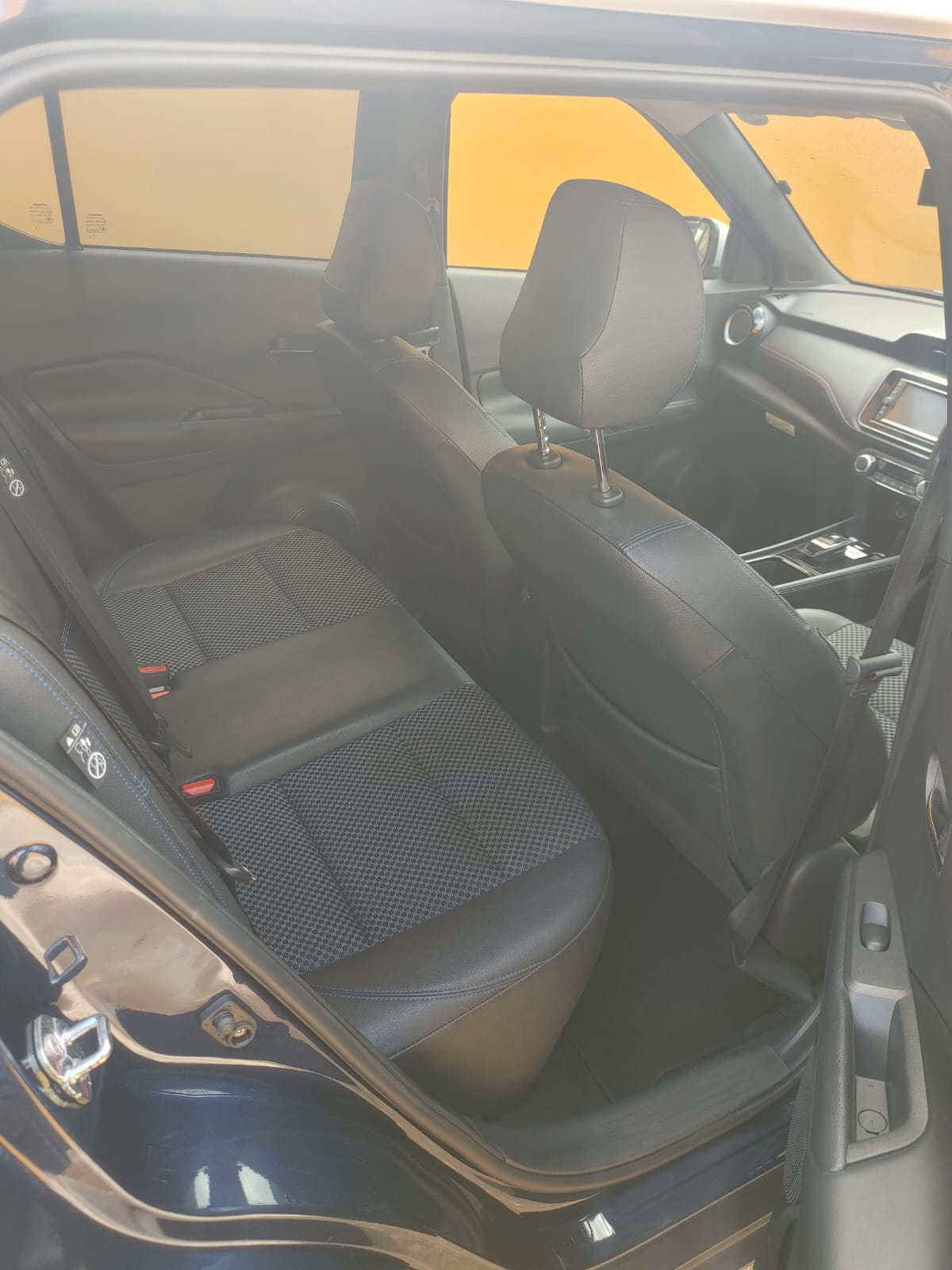 2023 Blue Nissan Kicks