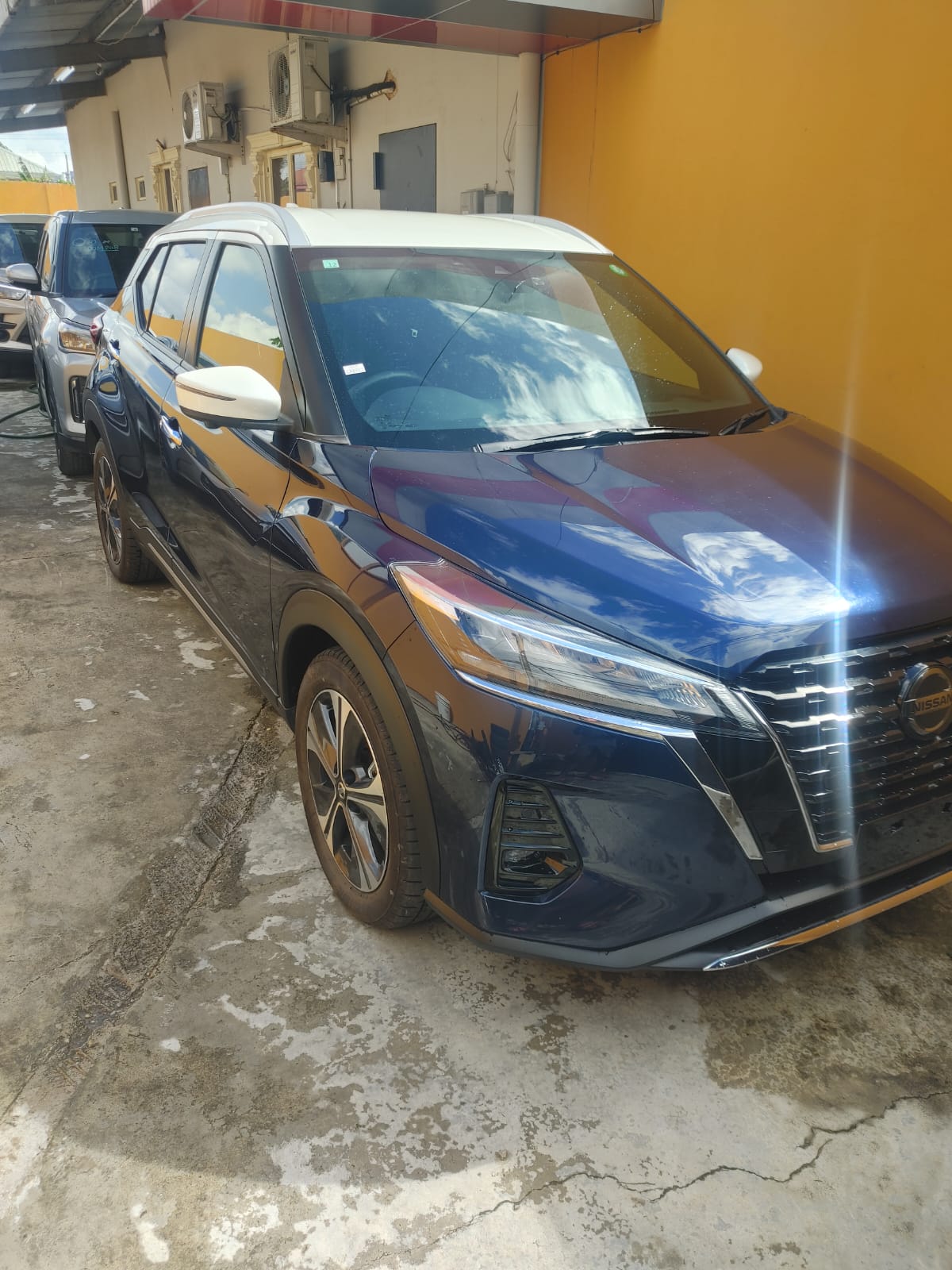 2023 Blue Nissan Kicks