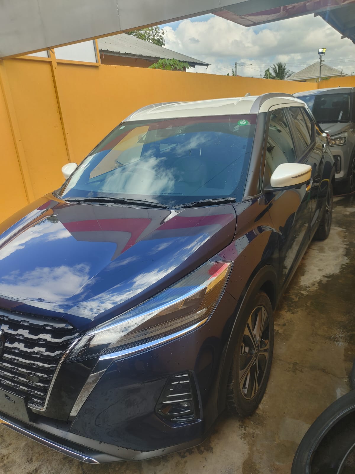 2023 Blue Nissan Kicks