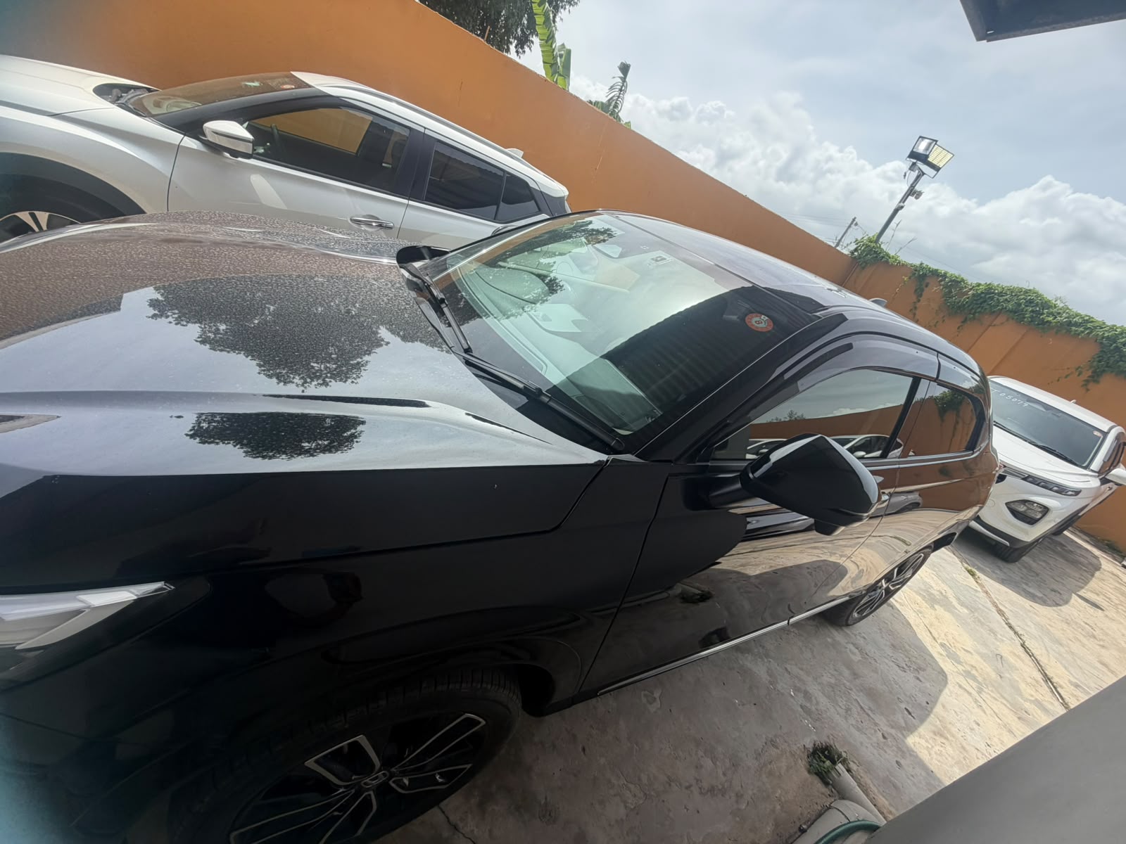 2023 Black Honda Vezel