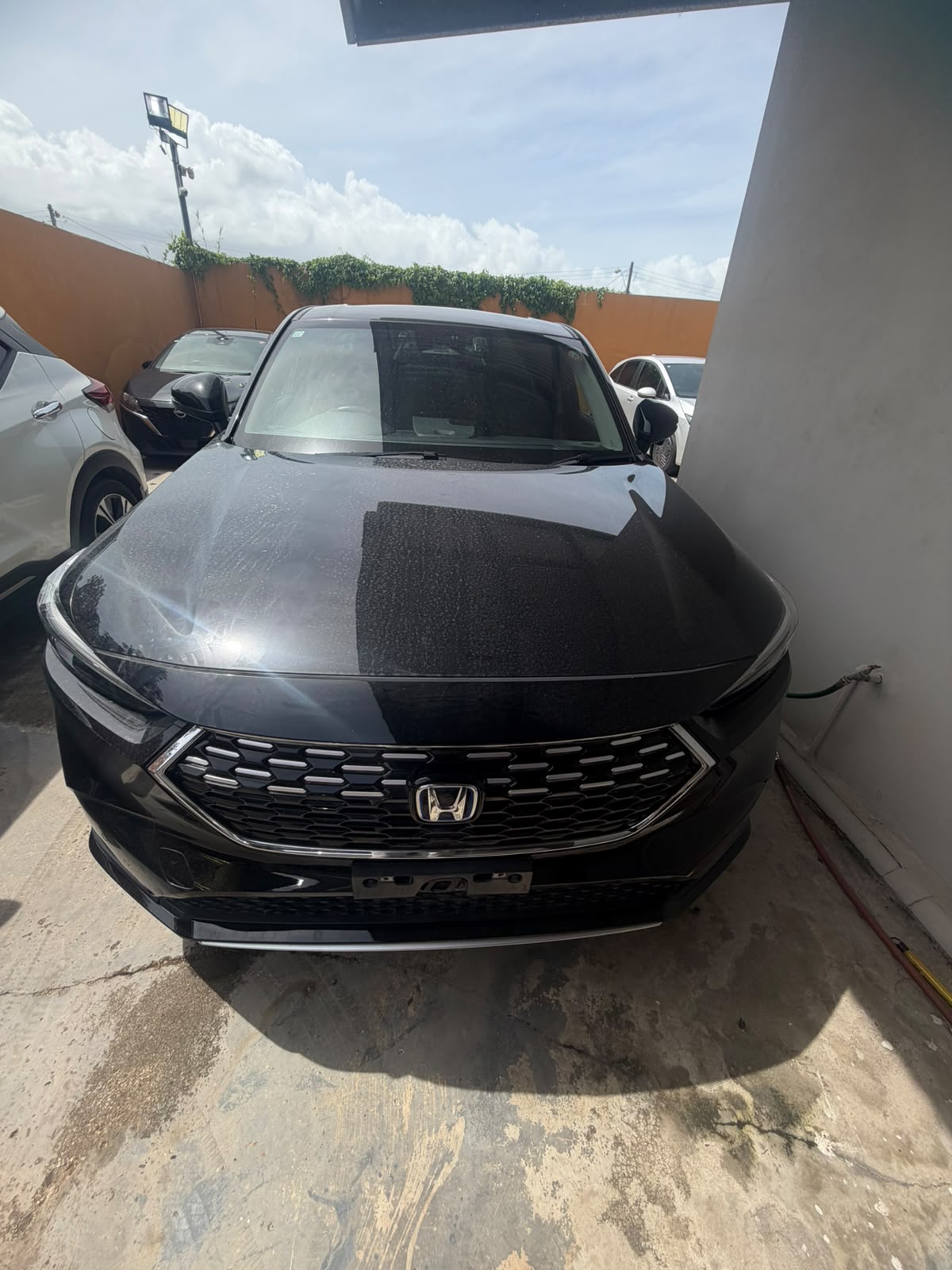 2023 Black Honda Vezel