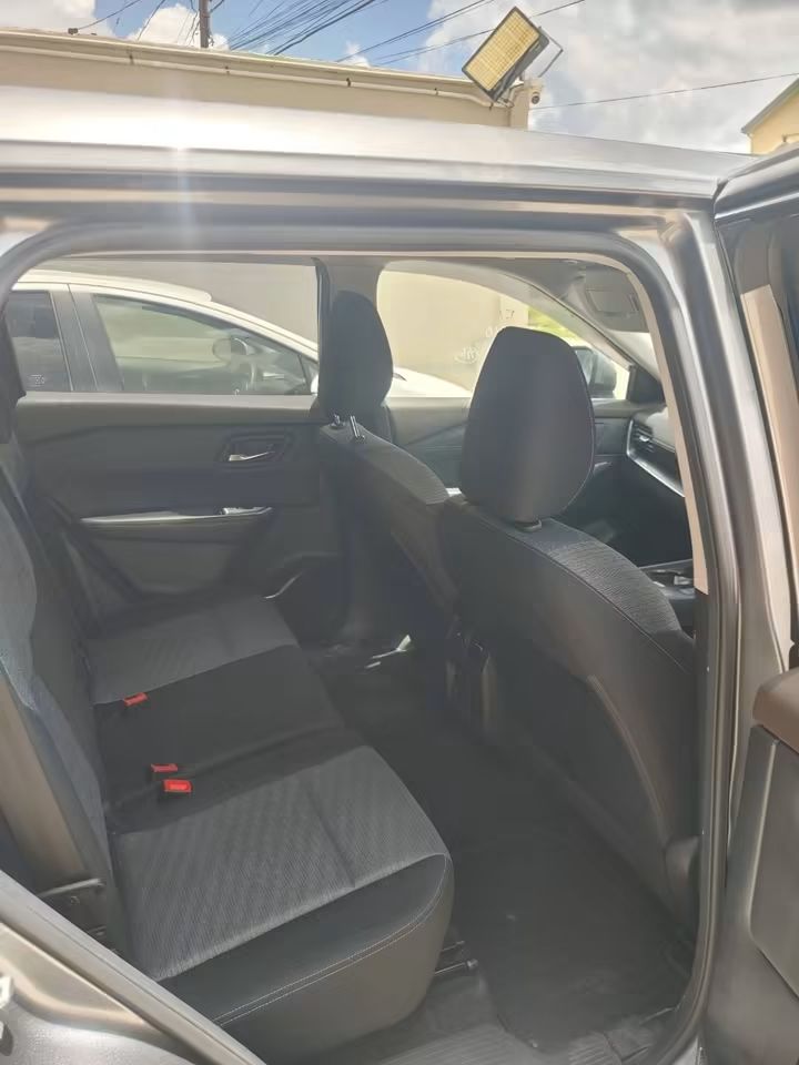2023 Grey Nissan Xtrail